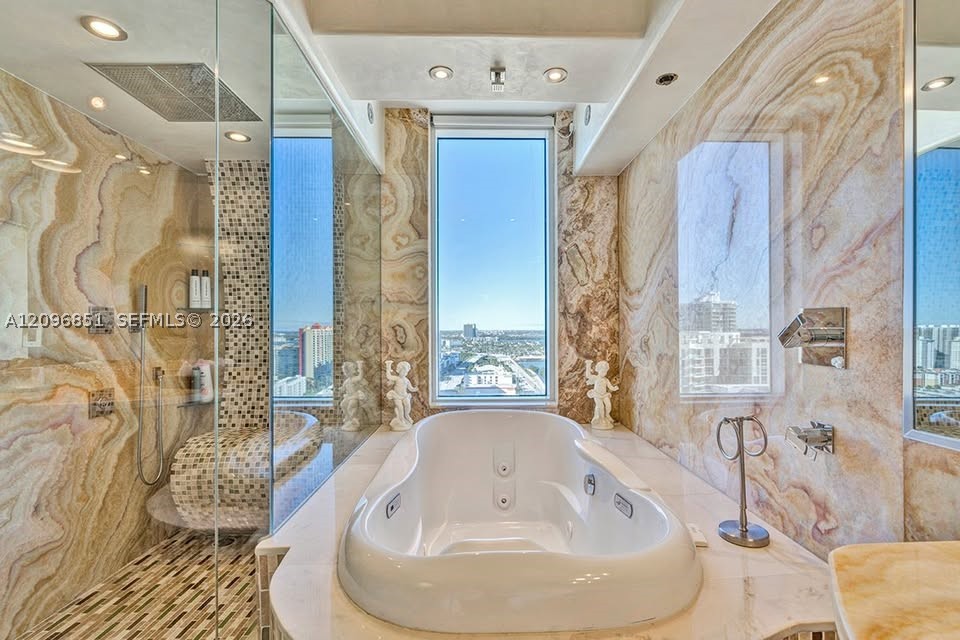 16699 Collins Ave #2508, Sunny Isles Beach FL 33160