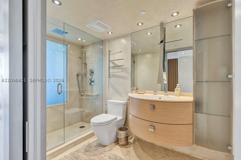 16699 Collins Ave #2508, Sunny Isles Beach FL 33160