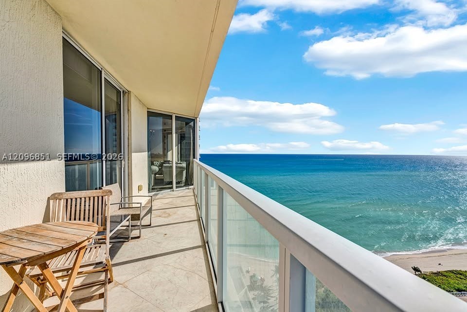 16699 Collins Ave #2508, Sunny Isles Beach FL 33160