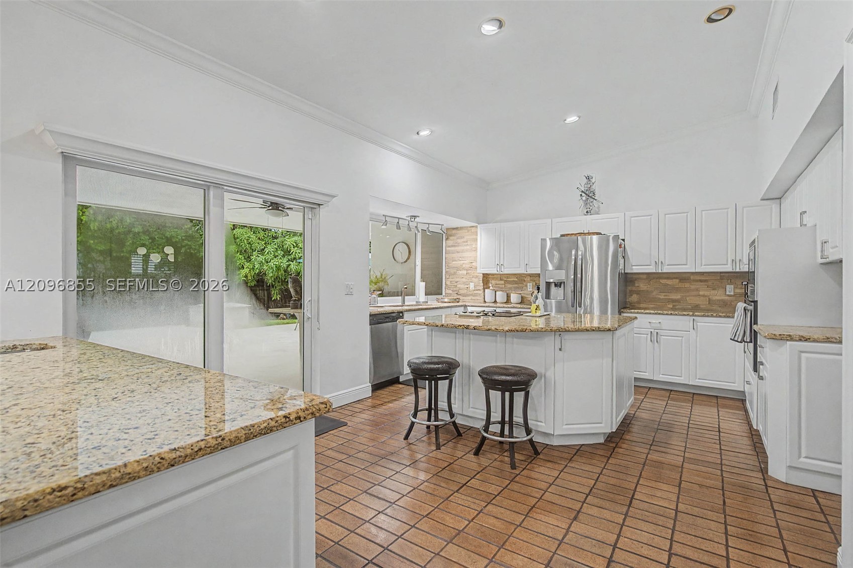 16100 SW 81st Ave, Palmetto Bay FL 33157