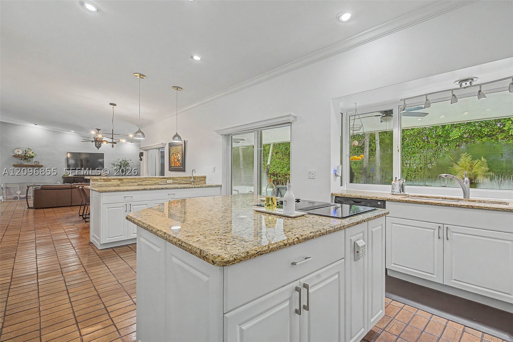 16100 SW 81st Ave, Palmetto Bay FL 33157