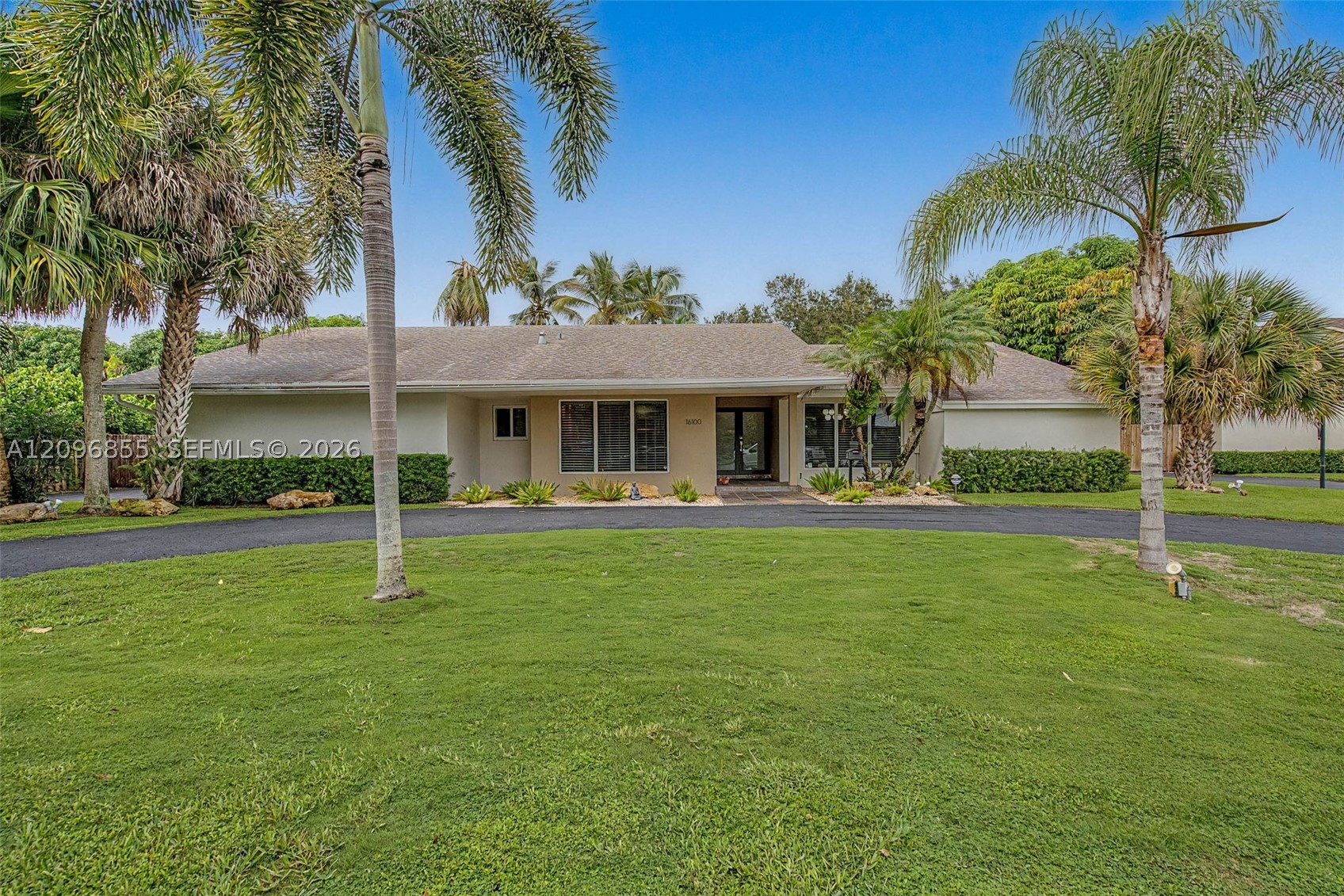 16100 SW 81st Ave, Palmetto Bay FL 33157