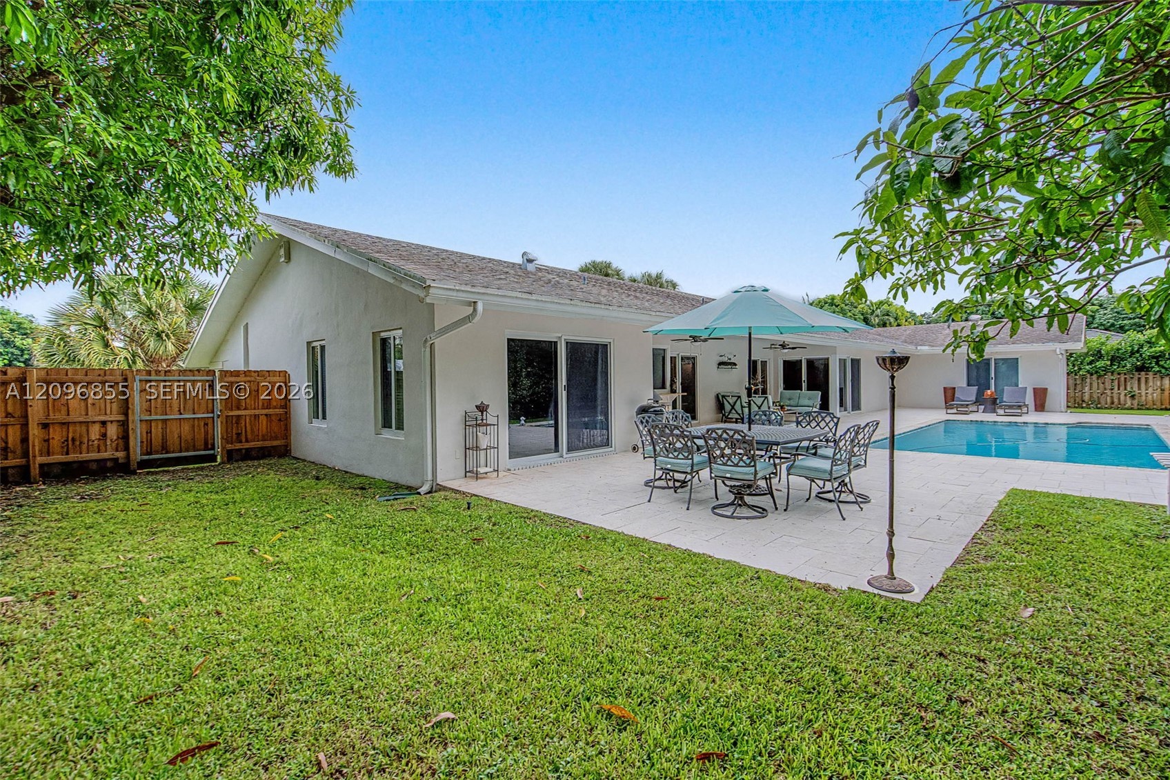 16100 SW 81st Ave, Palmetto Bay FL 33157