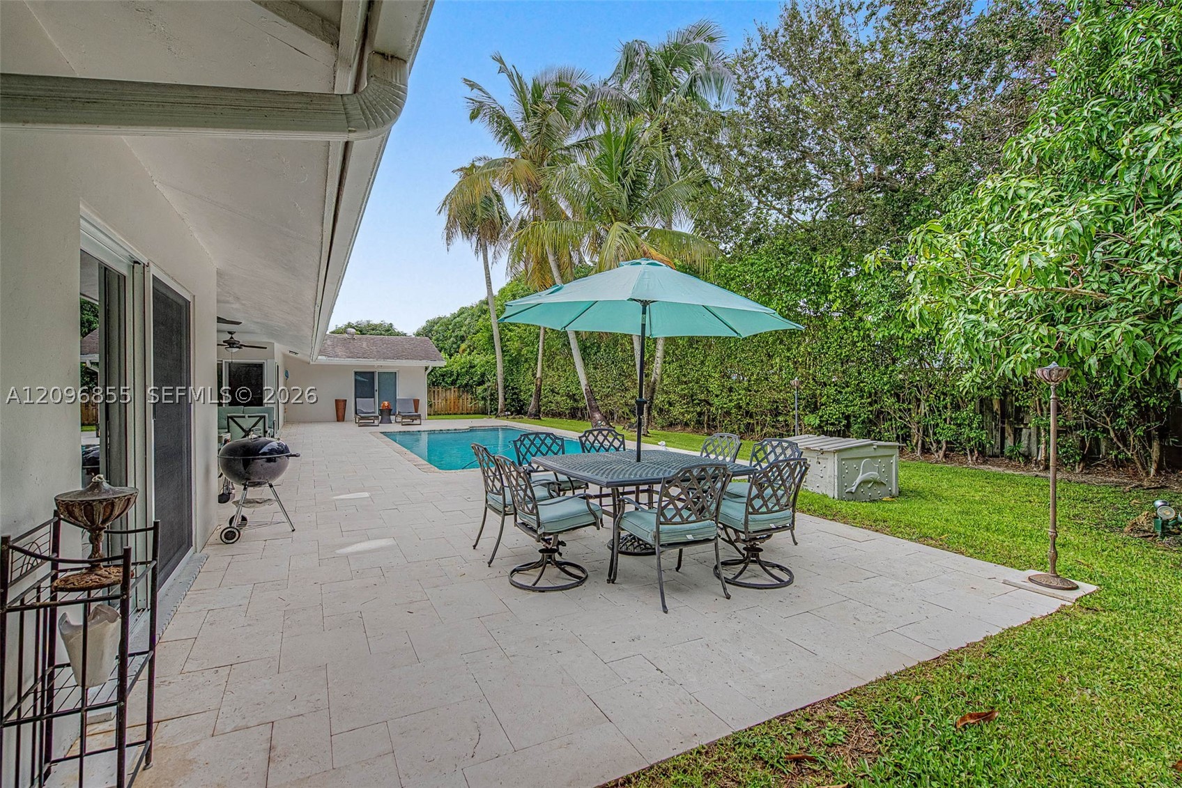 16100 SW 81st Ave, Palmetto Bay FL 33157