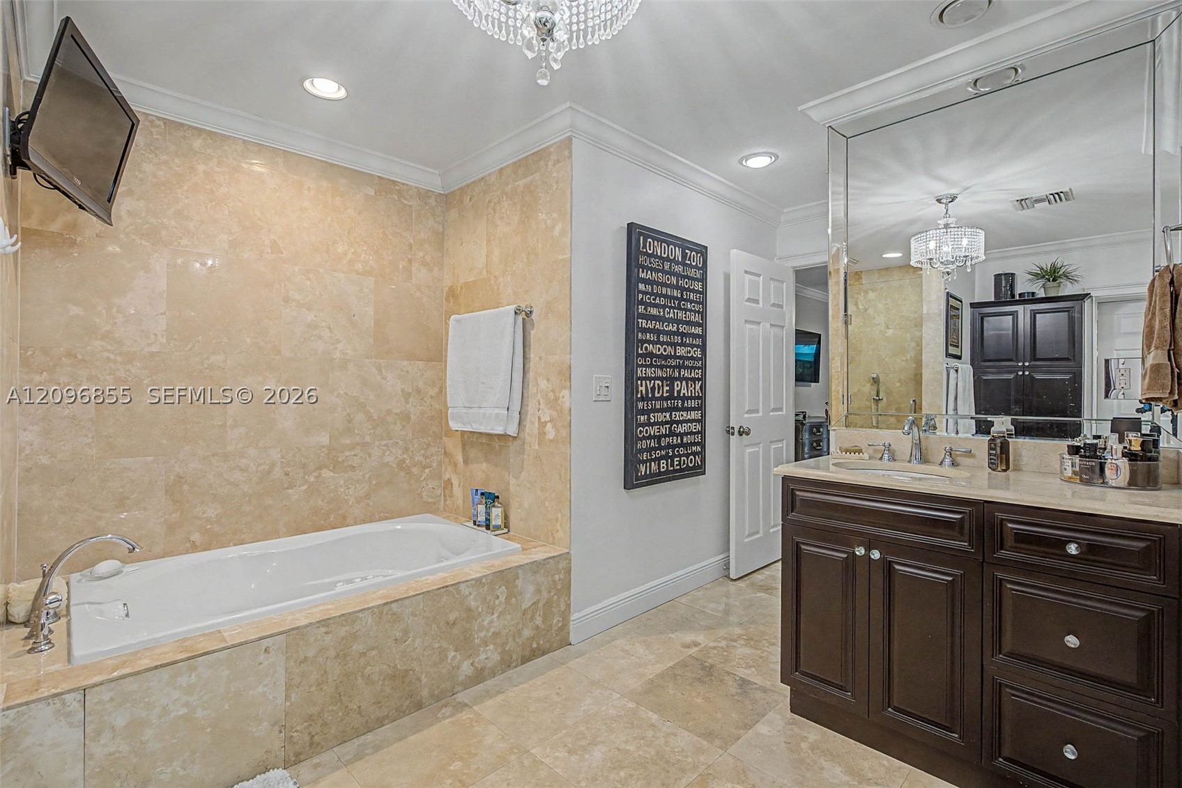 16100 SW 81st Ave, Palmetto Bay FL 33157