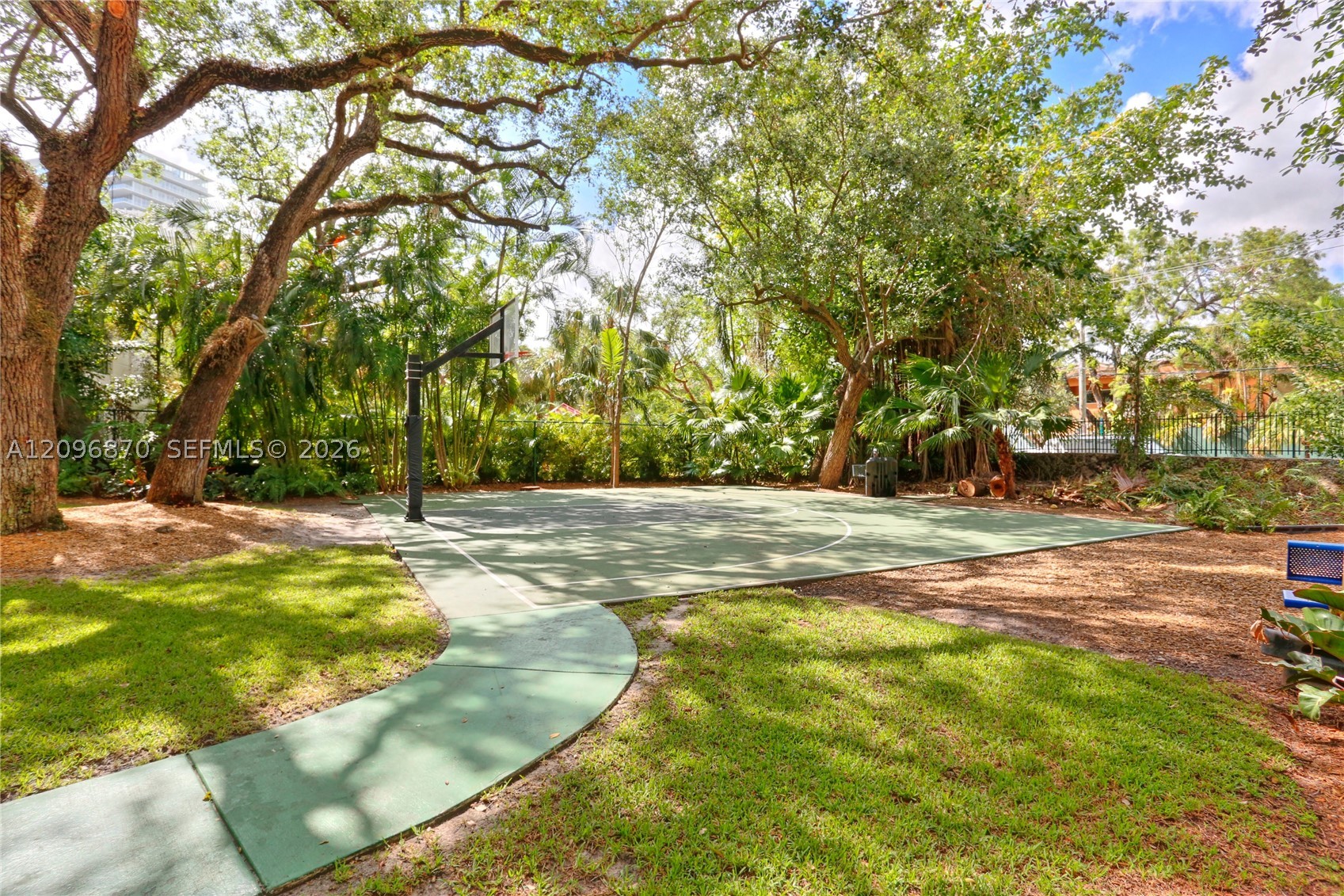 2627 S Bayshore Dr #507, Miami FL 33133