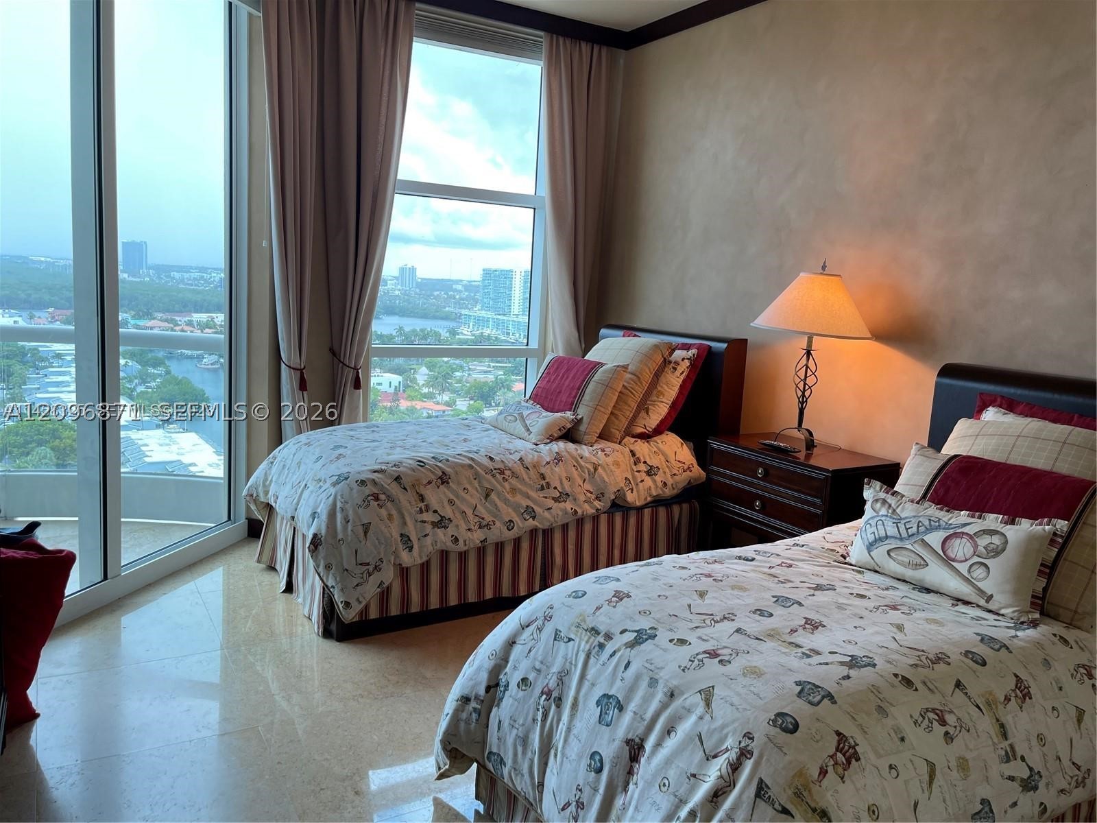 16047 Collins Ave #1701, Sunny Isles Beach FL 33160