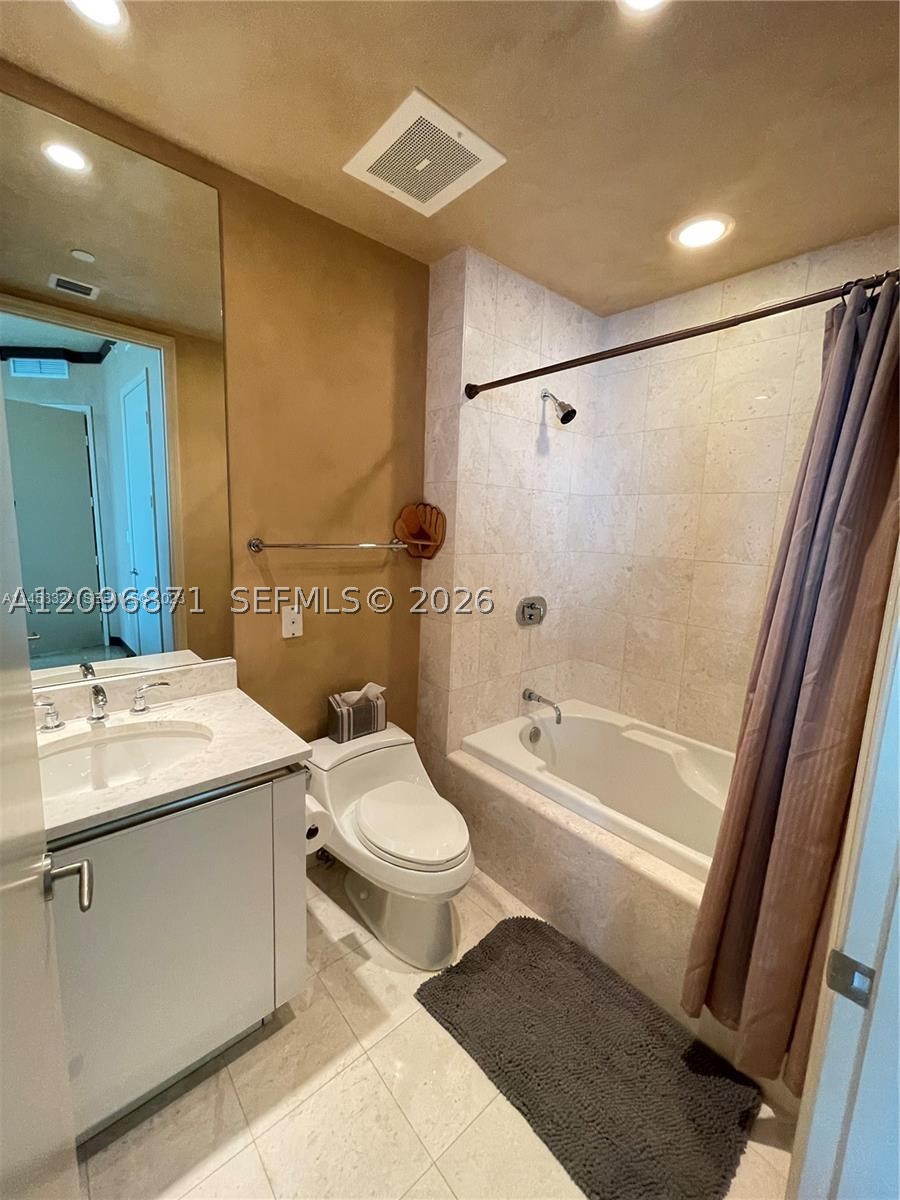 16047 Collins Ave #1701, Sunny Isles Beach FL 33160