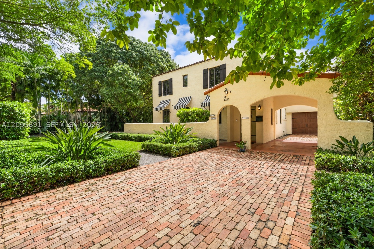 1140 Asturia Ave, Coral Gables FL 33134