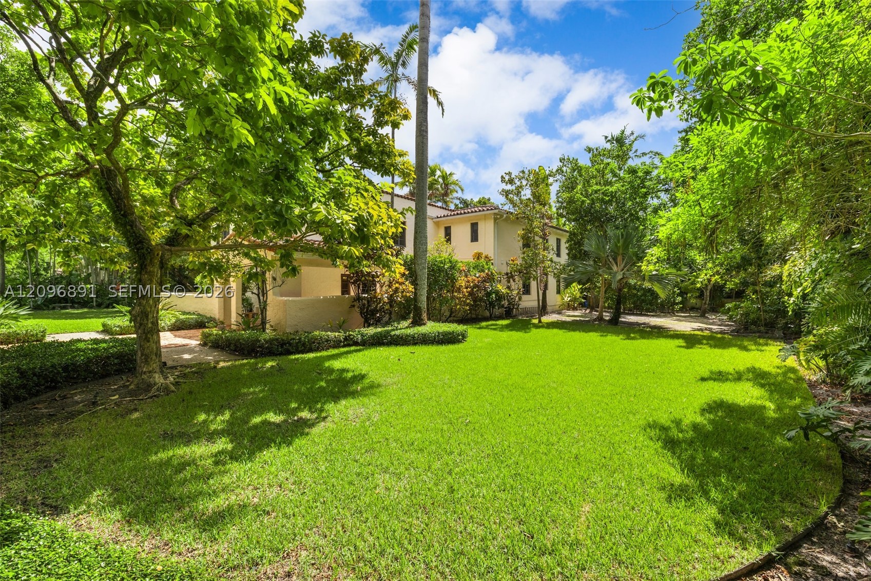 1140 Asturia Ave, Coral Gables FL 33134