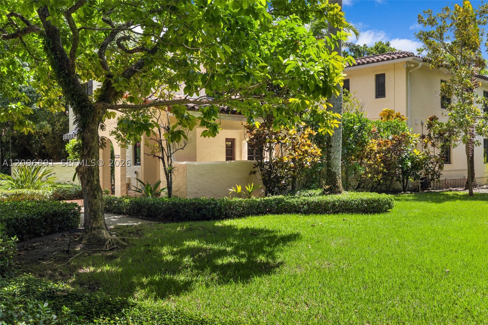 1140 Asturia Ave, Coral Gables FL 33134