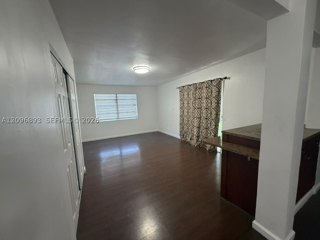 6871 SW 37th St #B, Miami FL 33155