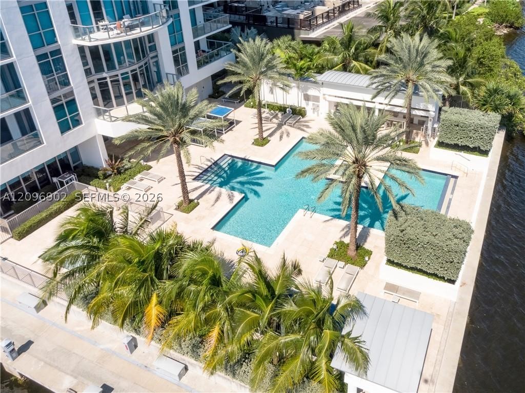 17301 Biscayne Blvd #703, North Miami Beach FL 33160