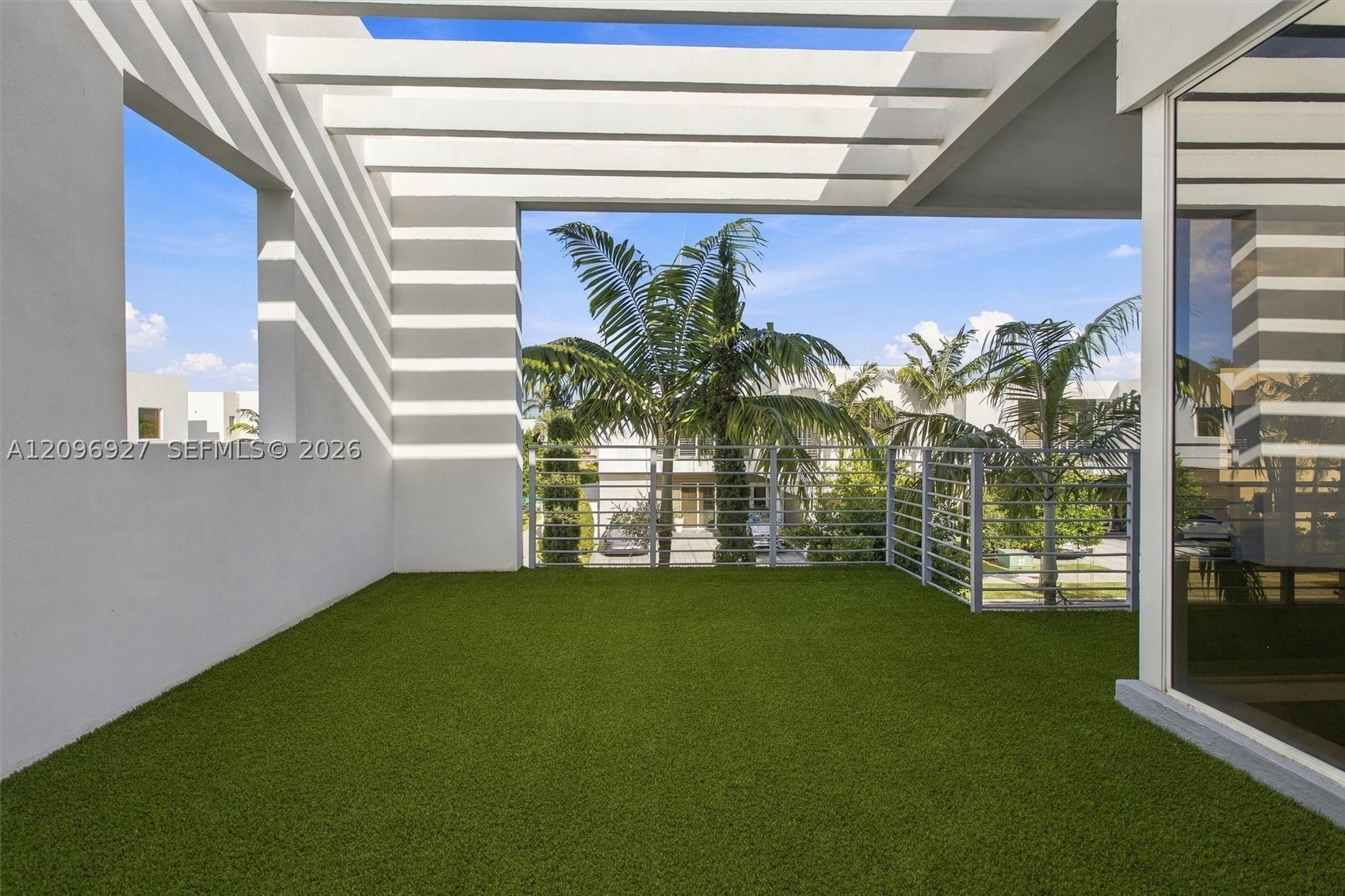 7482 NW 99th Ct, Doral FL 33178