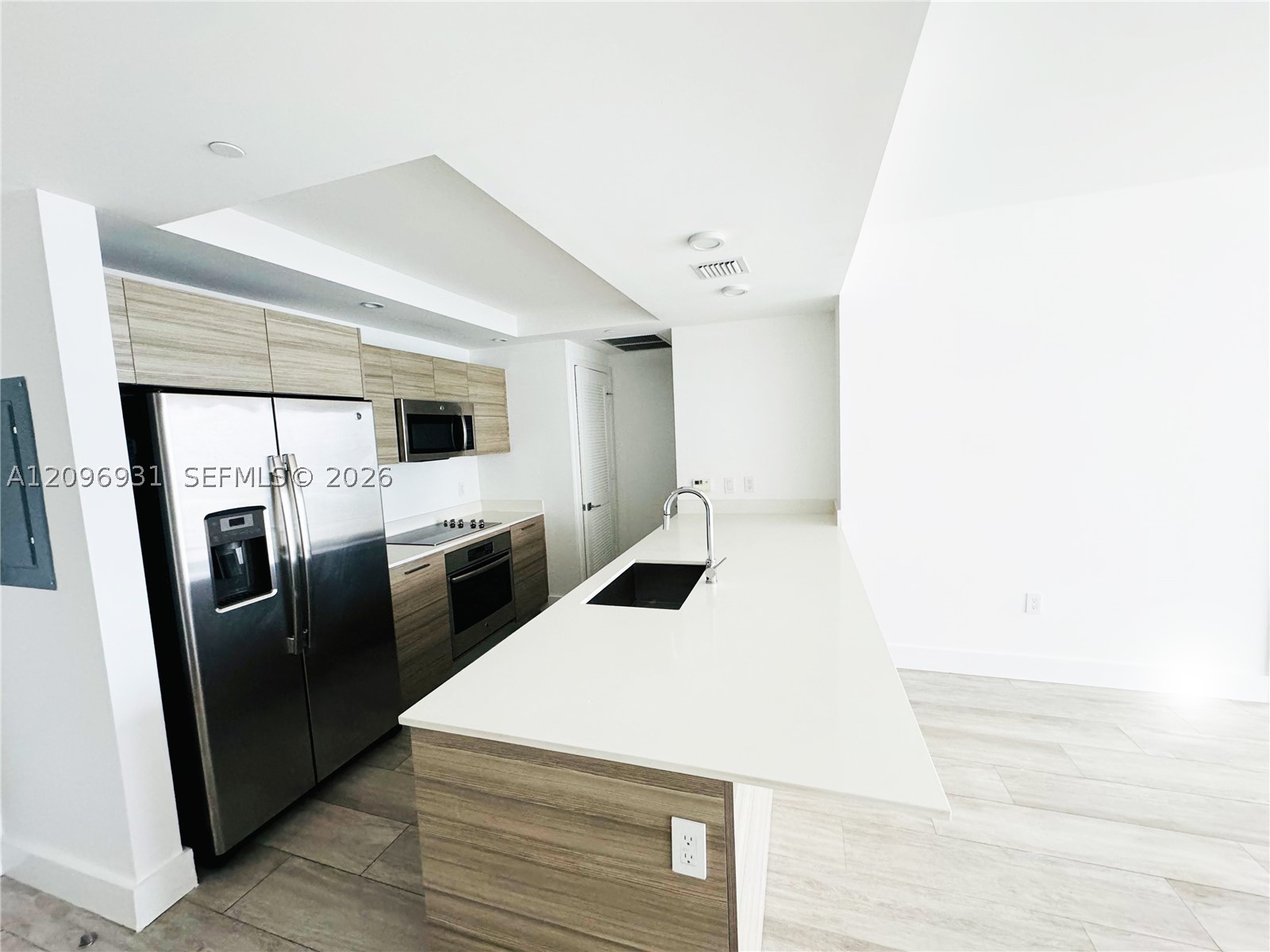 121 NE 34th St #2302, Miami FL 33137