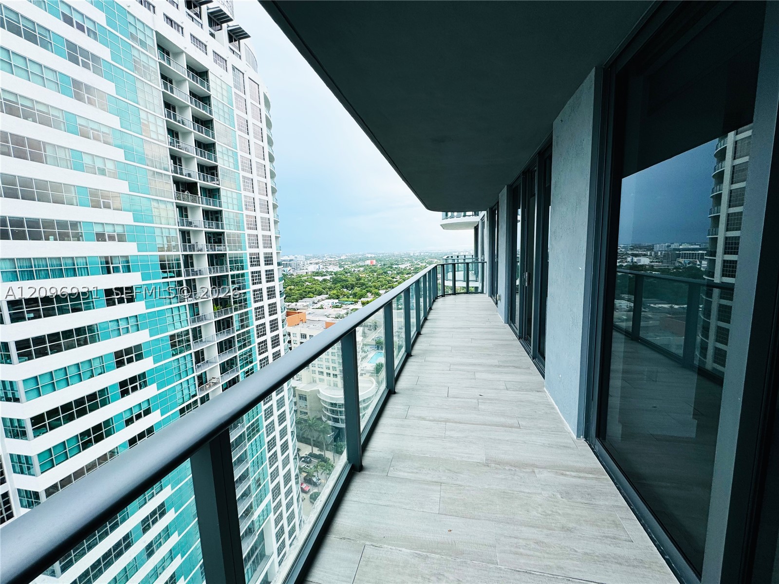 121 NE 34th St #2302, Miami FL 33137