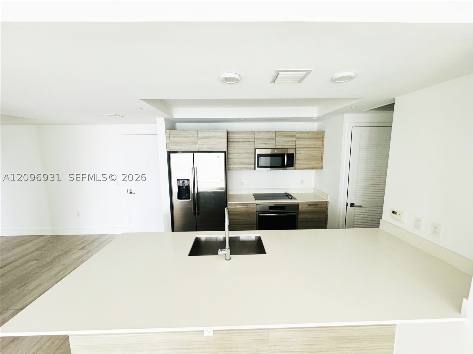 121 NE 34th St #2302, Miami FL 33137