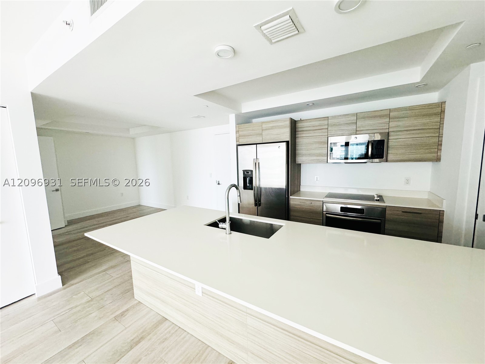 121 NE 34th St #2302, Miami FL 33137