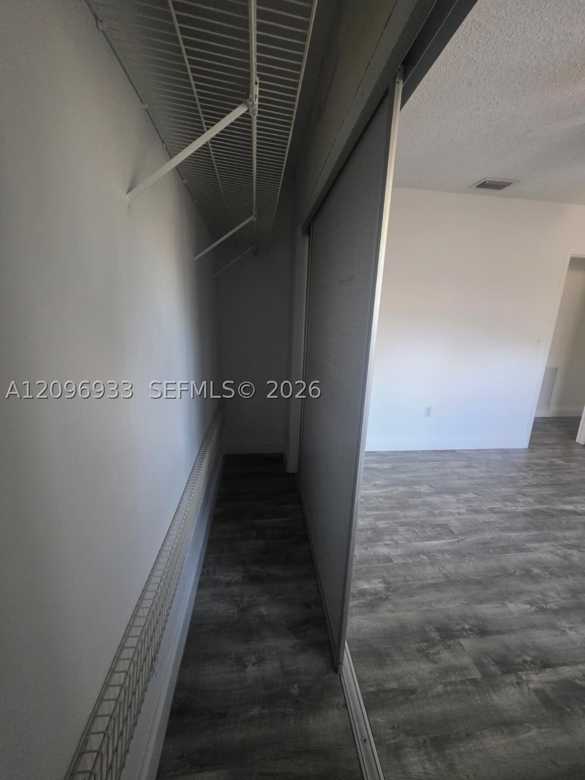 5869 SW 34th St, Miami FL 33155