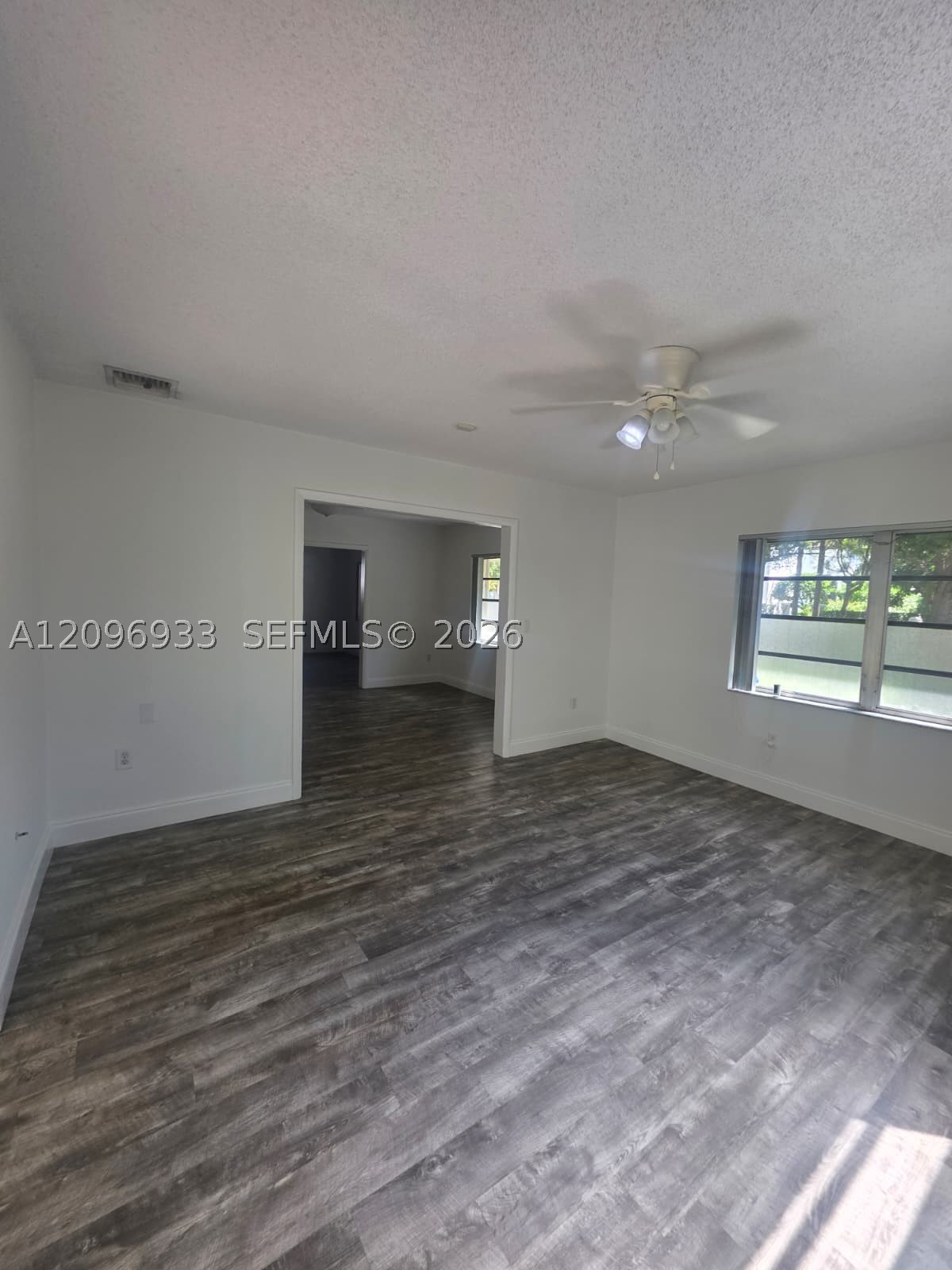5869 SW 34th St, Miami FL 33155