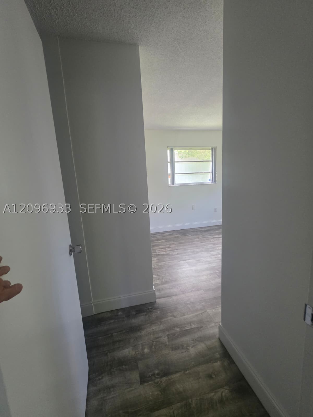 5869 SW 34th St, Miami FL 33155