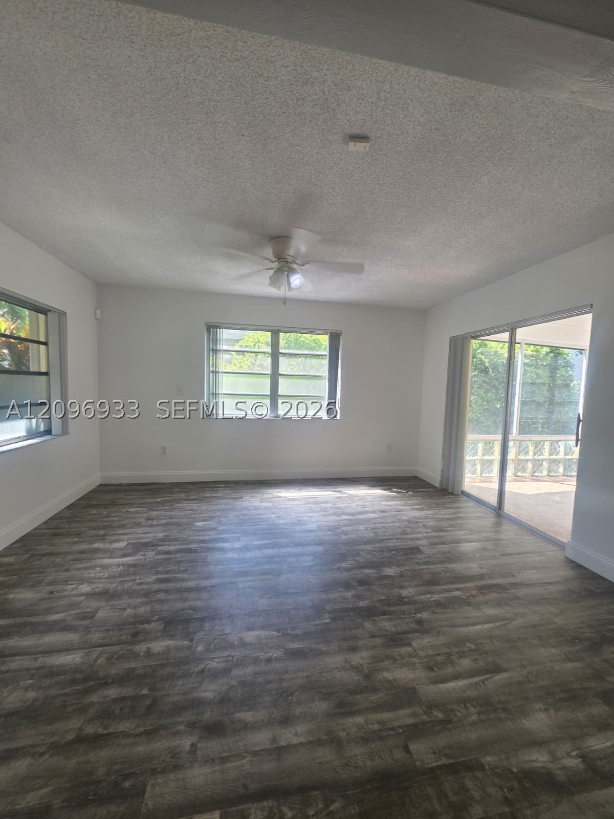 5869 SW 34th St, Miami FL 33155