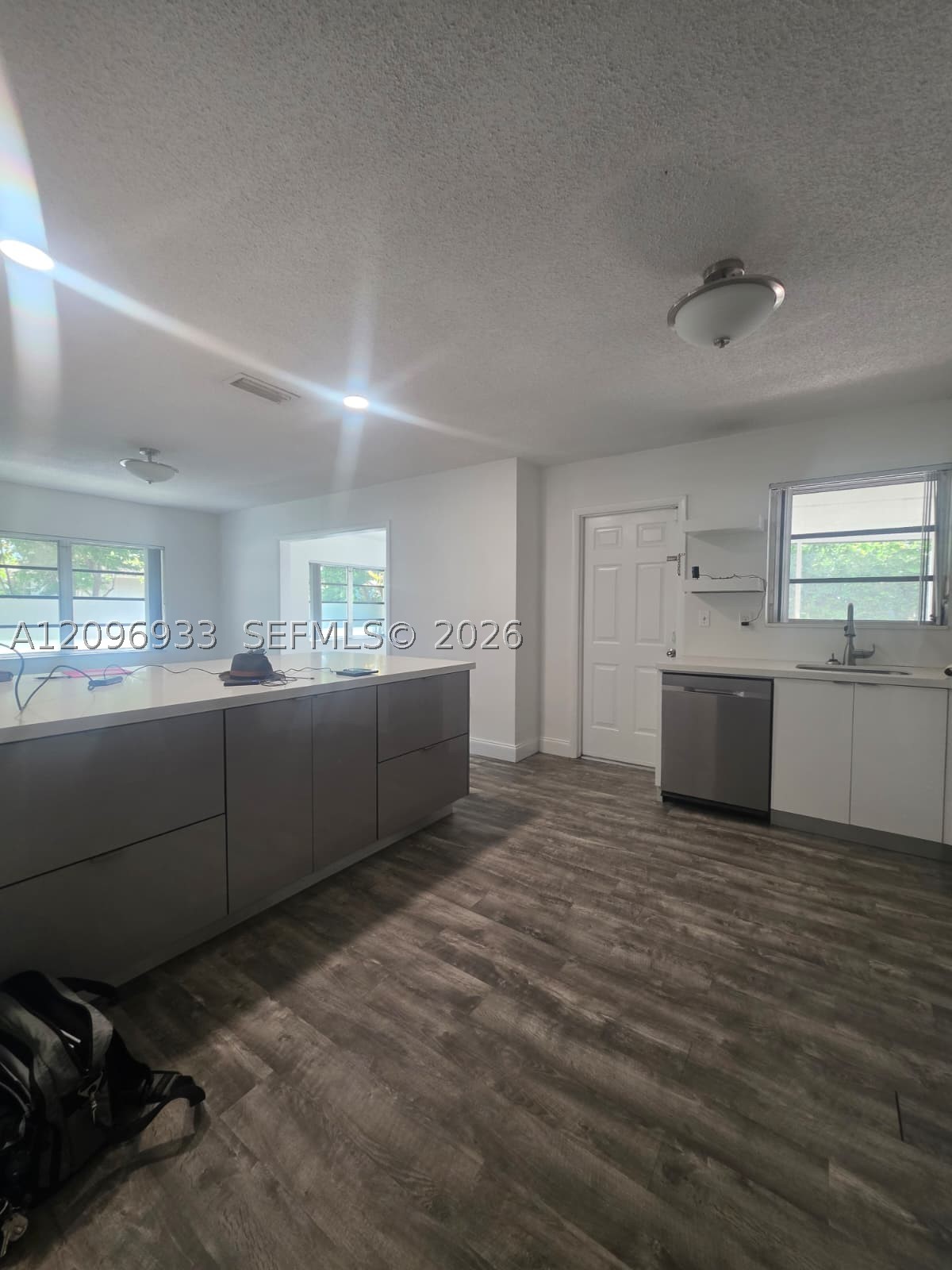 5869 SW 34th St, Miami FL 33155