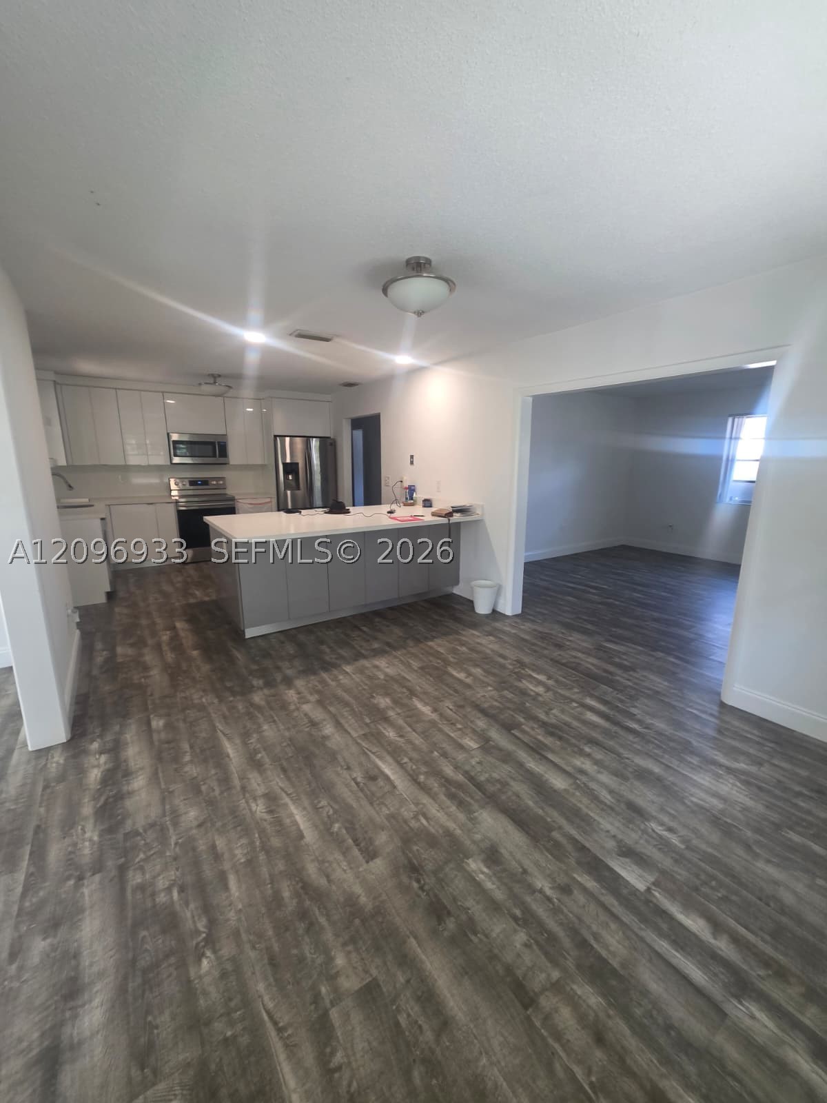 5869 SW 34th St, Miami FL 33155