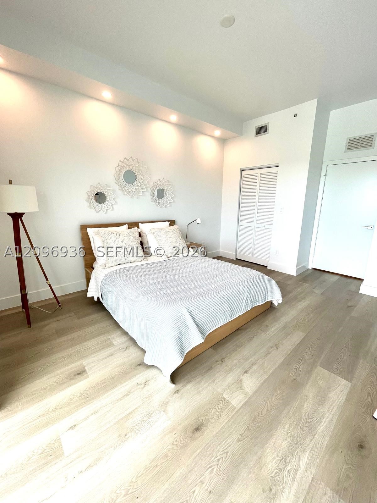 2525 SW 3rd Ave #903, Miami FL 33129