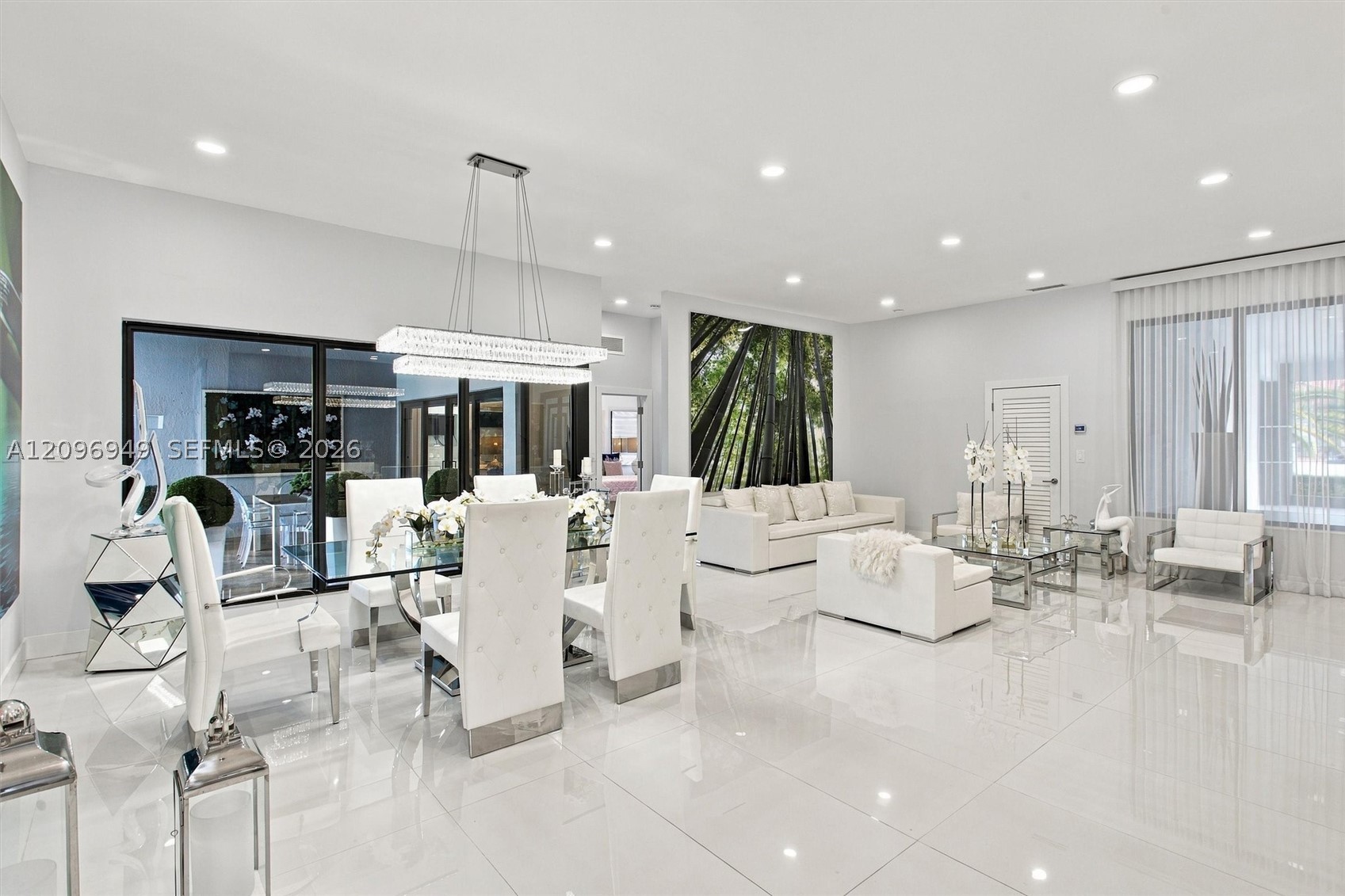 9995 NW 131st St, Hialeah Gardens FL 33018