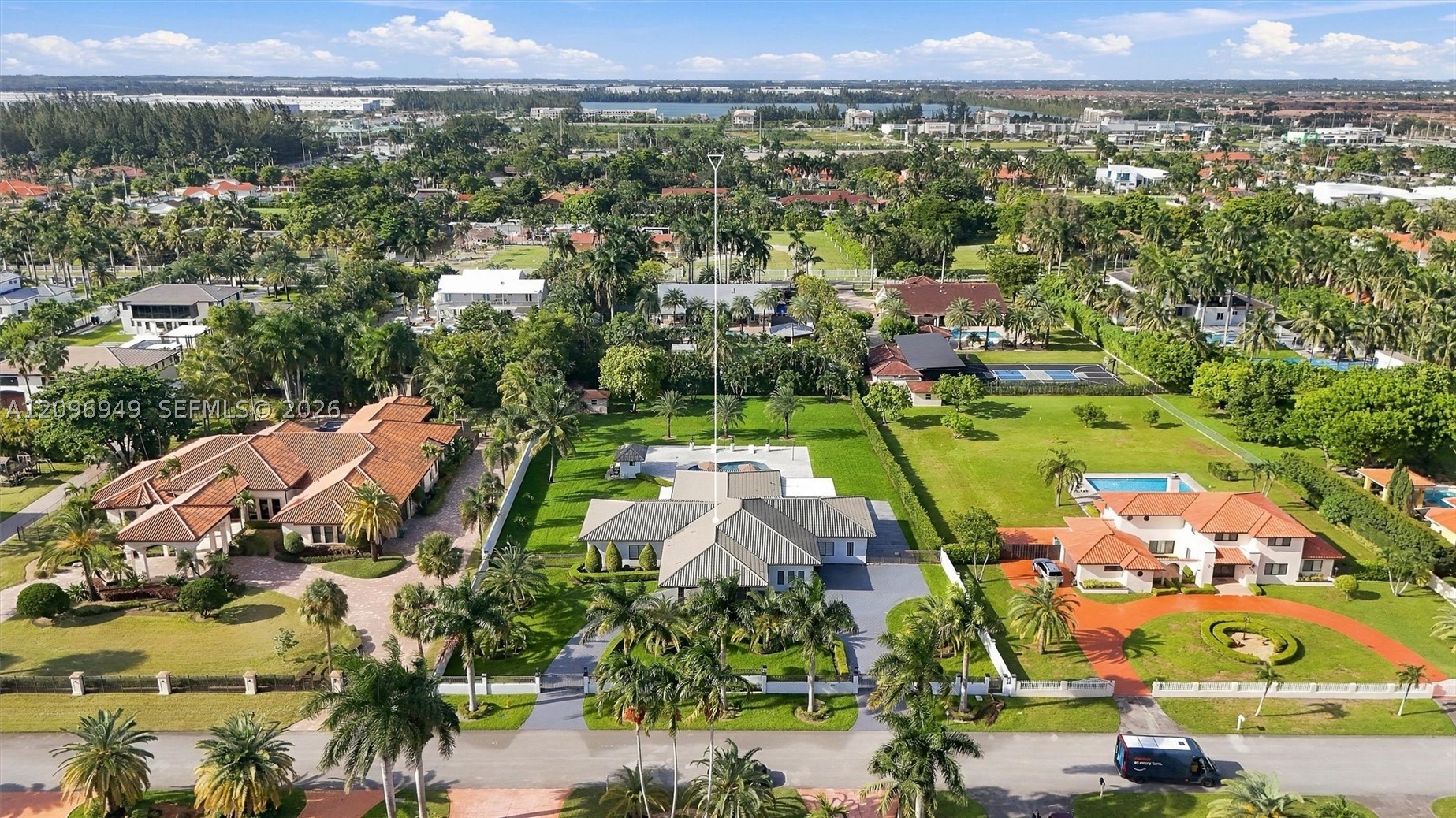 9995 NW 131st St, Hialeah Gardens FL 33018
