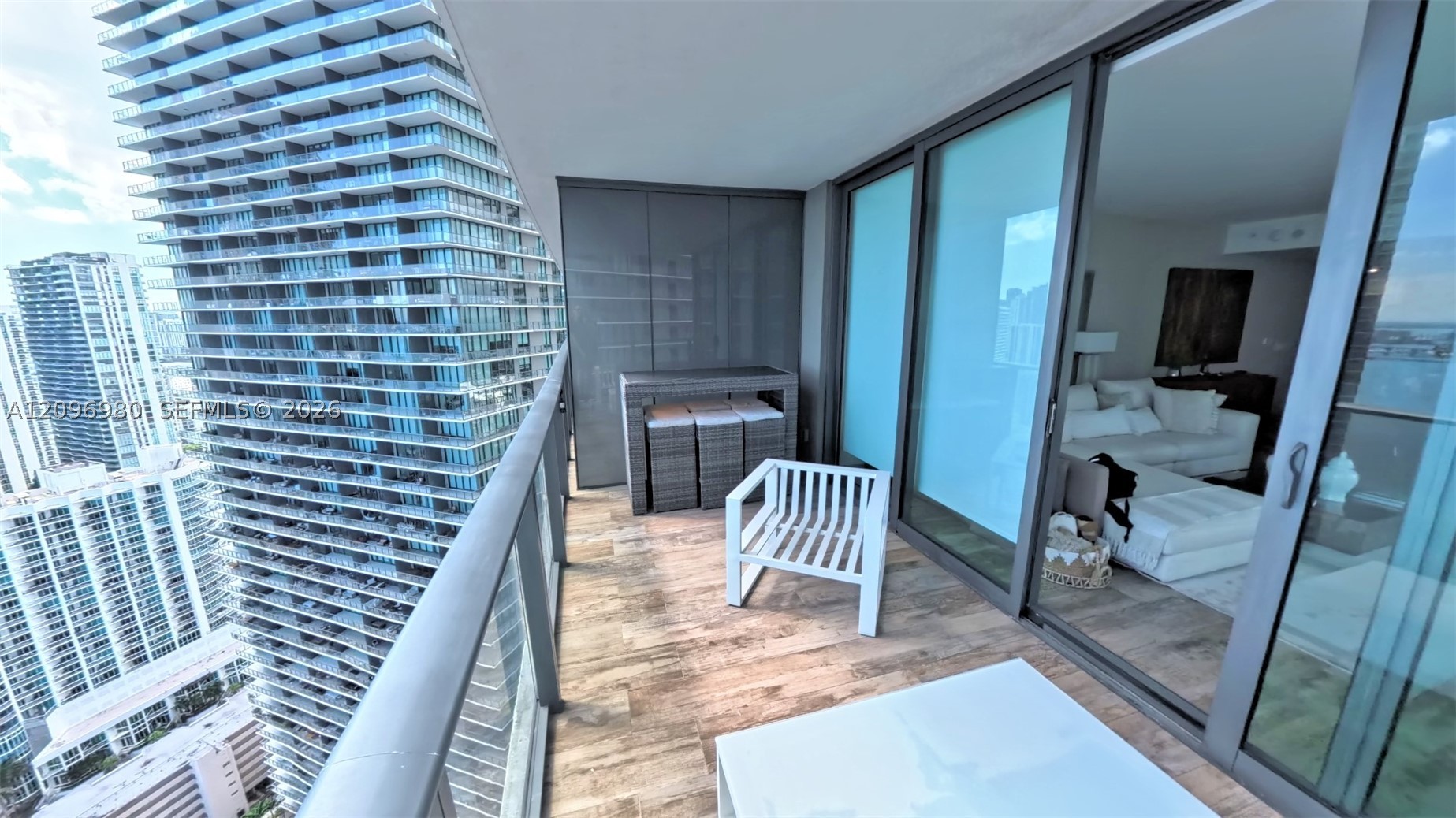 650 NE 32nd St #3707, Miami FL 33137