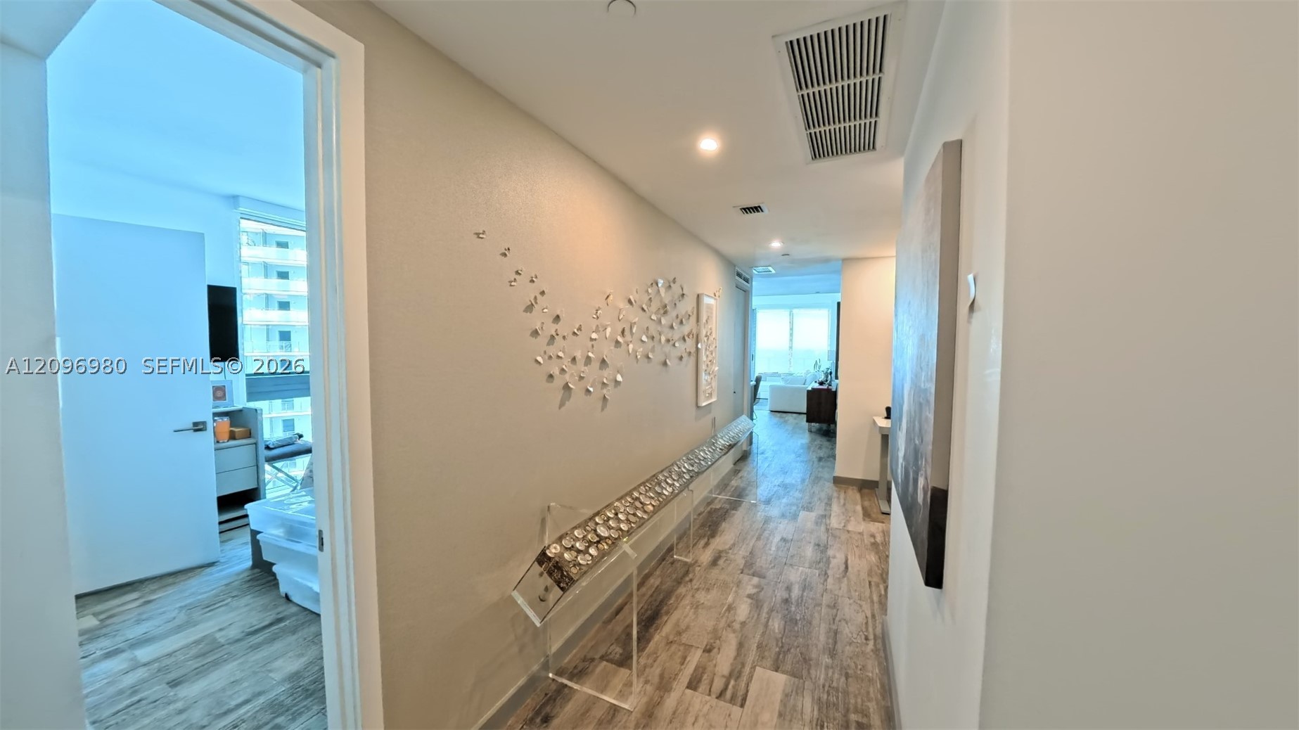 650 NE 32nd St #3707, Miami FL 33137