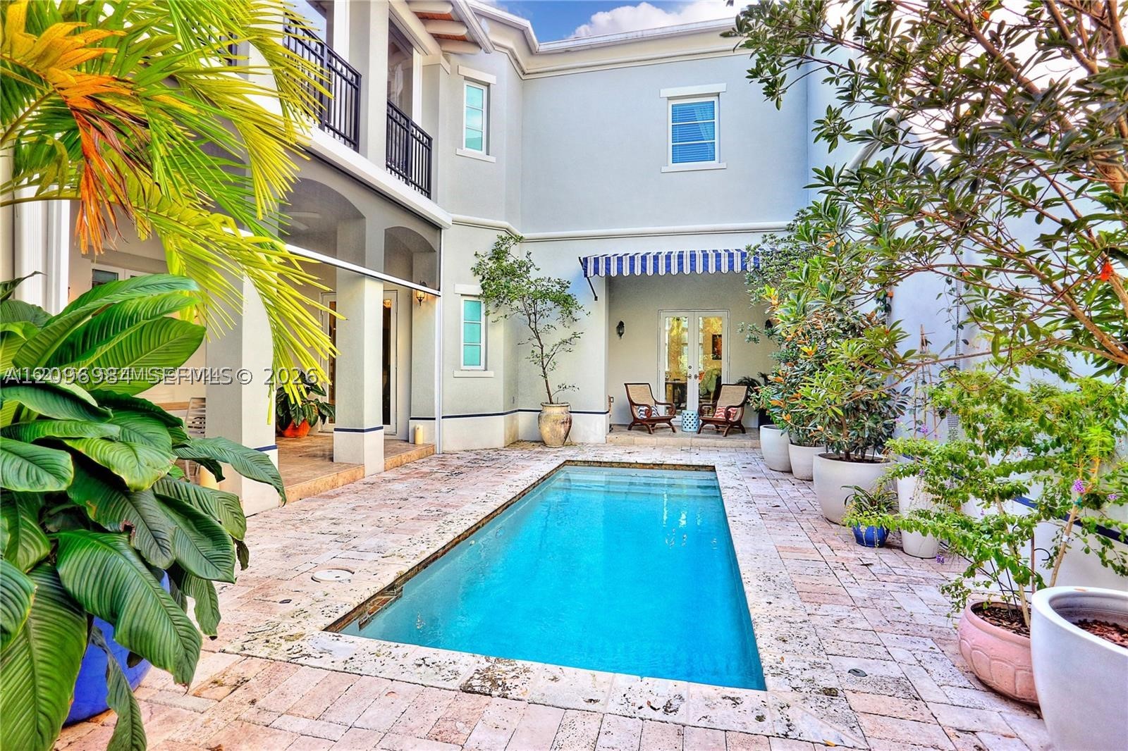 10195 SW 75th Pl, Pinecrest FL 33156
