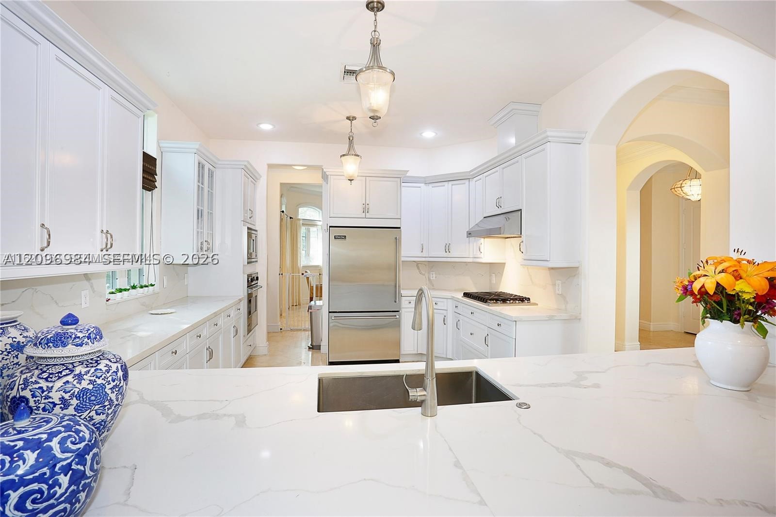 10195 SW 75th Pl, Pinecrest FL 33156
