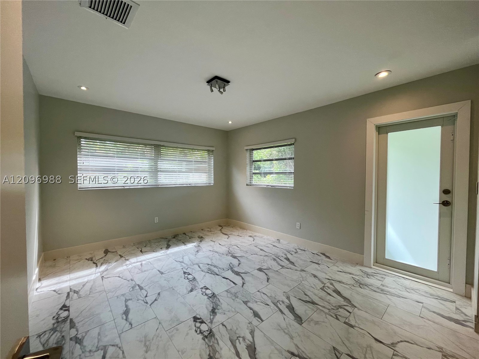 6800 SW 124th St, Pinecrest FL 33156