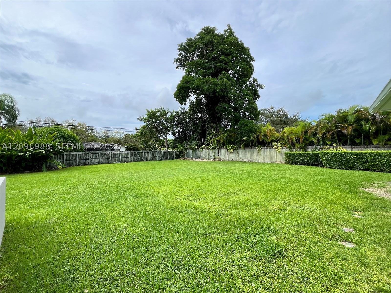 6800 SW 124th St, Pinecrest FL 33156