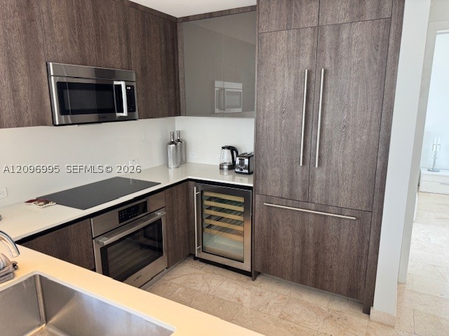 68 SE 6th St #2412, Miami FL 33131