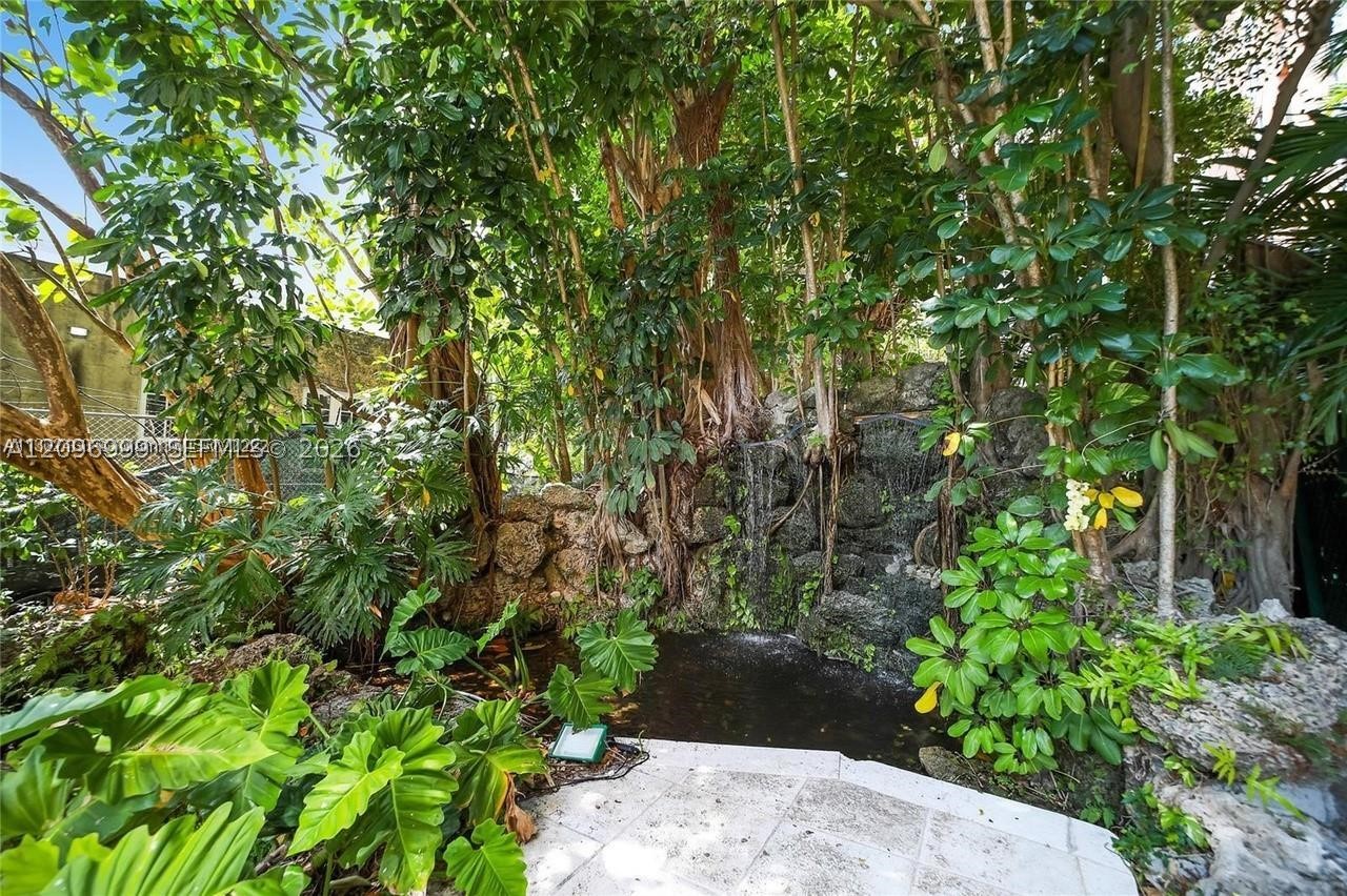 2951 S Bayshore Dr #1101, Miami FL 33133