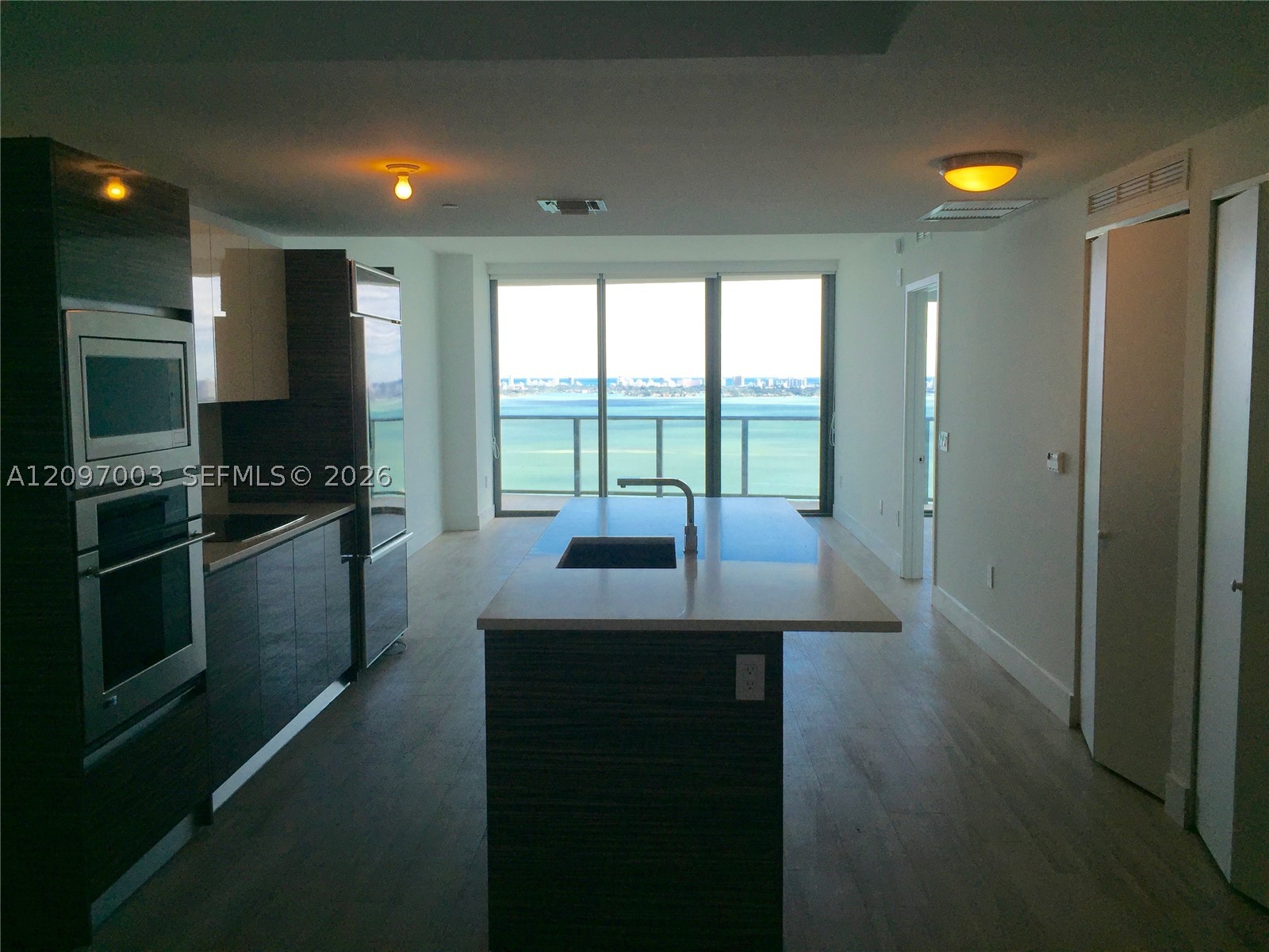 460 NE 28th St #3104, Miami FL 33137