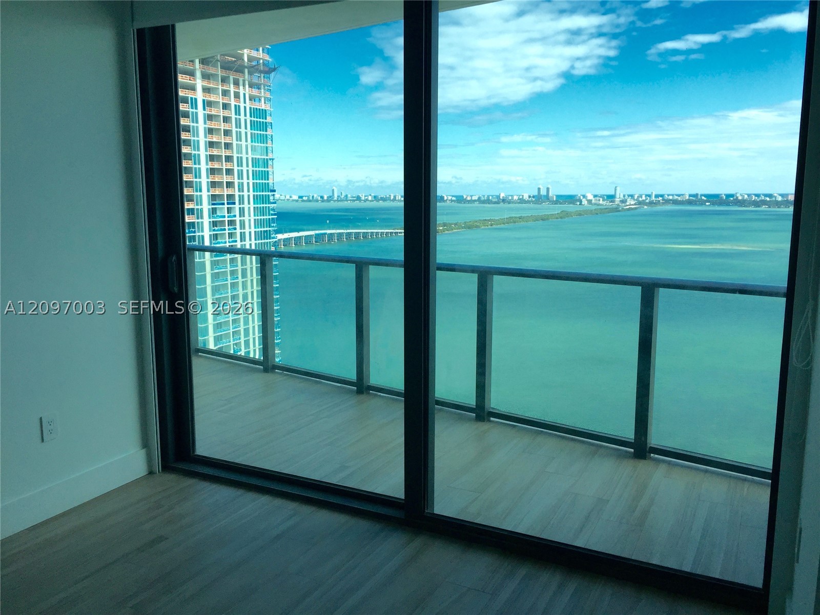 460 NE 28th St #3104, Miami FL 33137