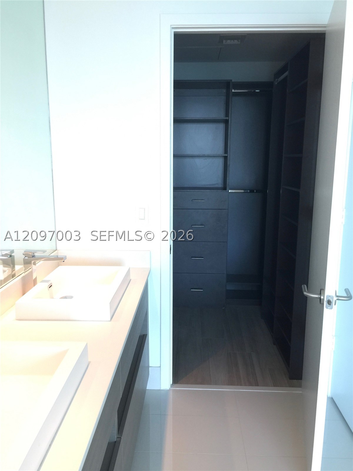 460 NE 28th St #3104, Miami FL 33137