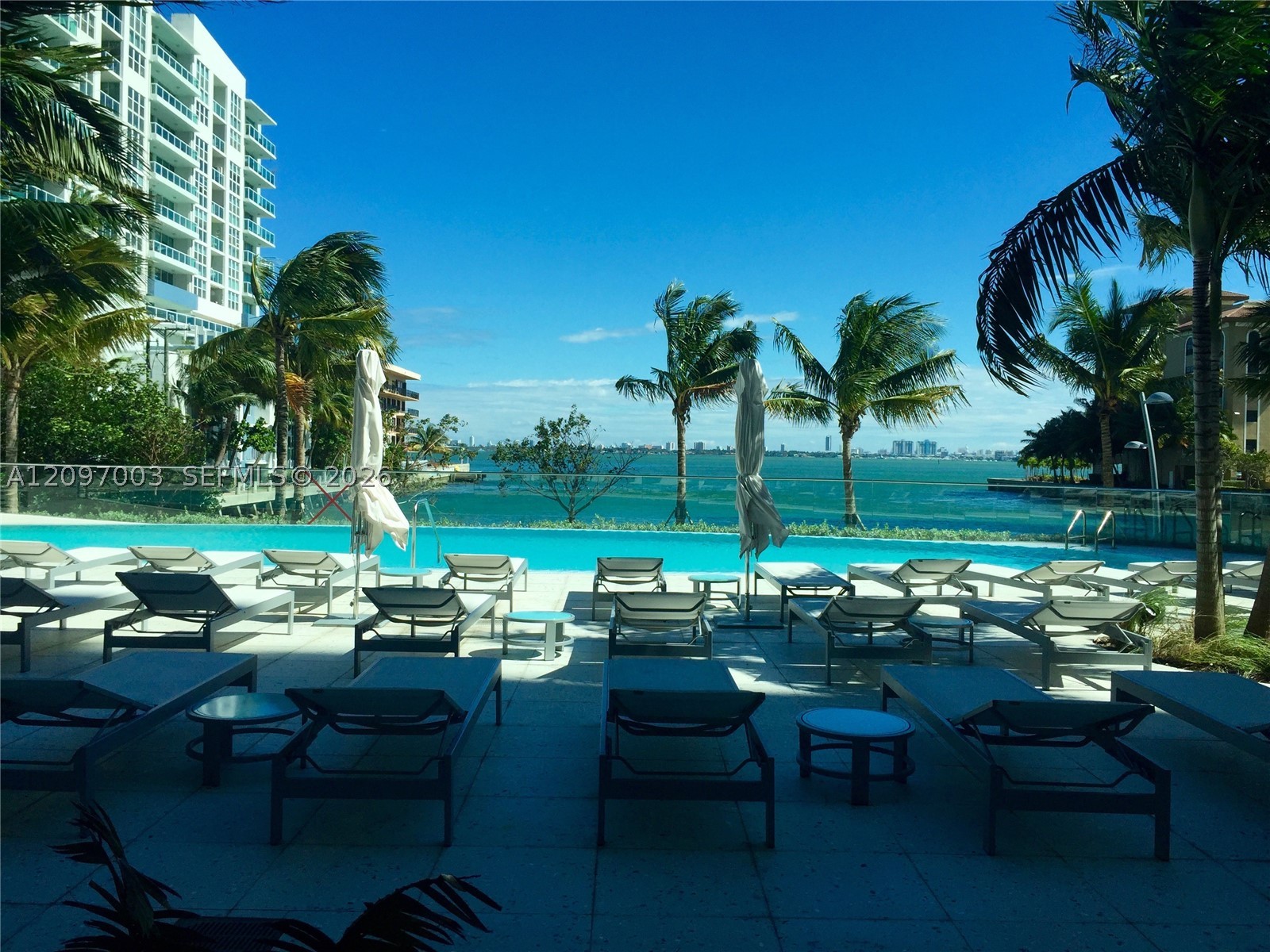 460 NE 28th St #3104, Miami FL 33137