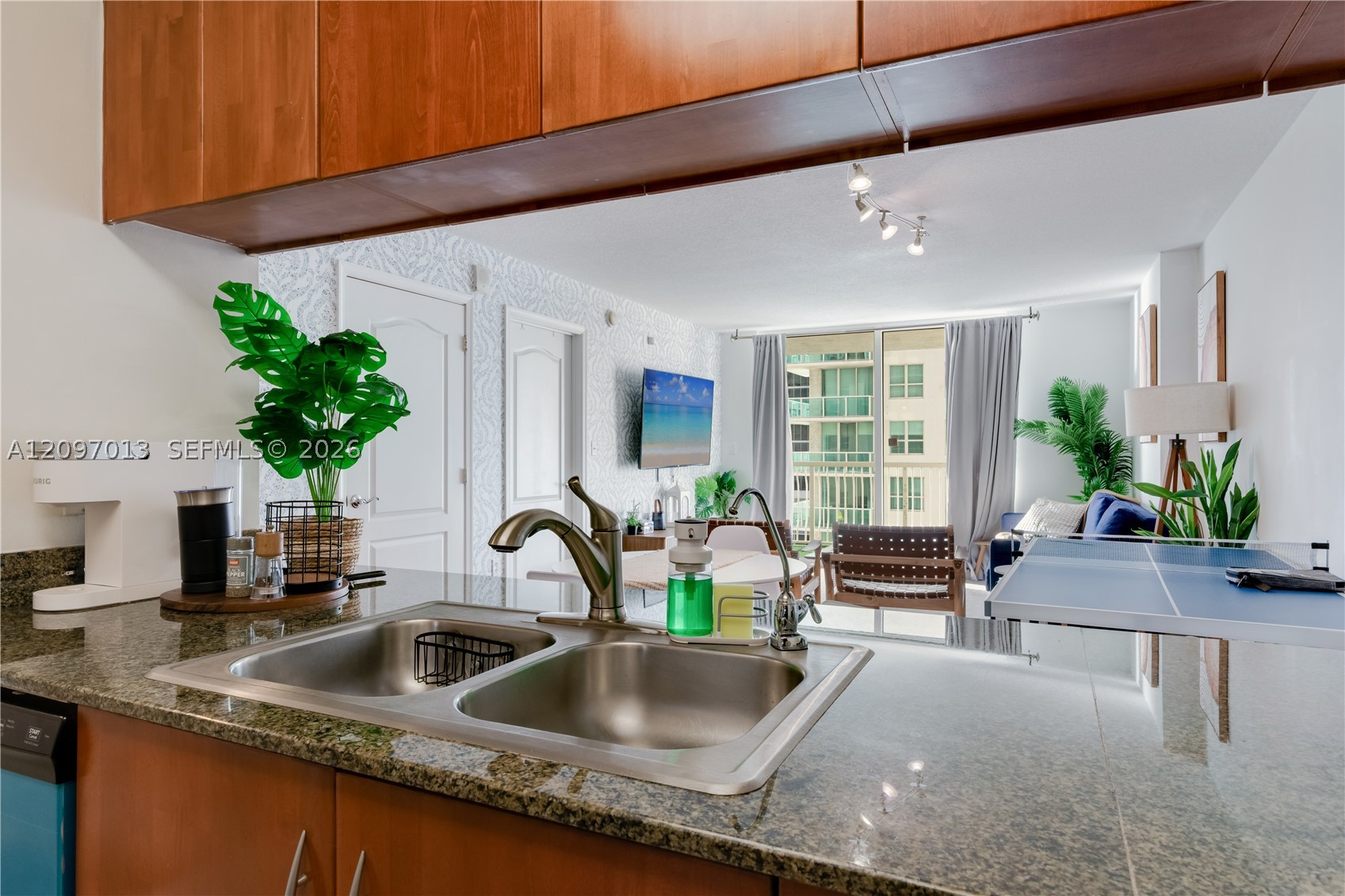 1200 Brickell Bay Dr #1705, Miami FL 33131