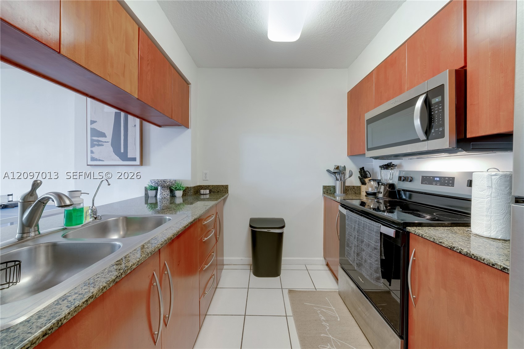 1200 Brickell Bay Dr #1705, Miami FL 33131