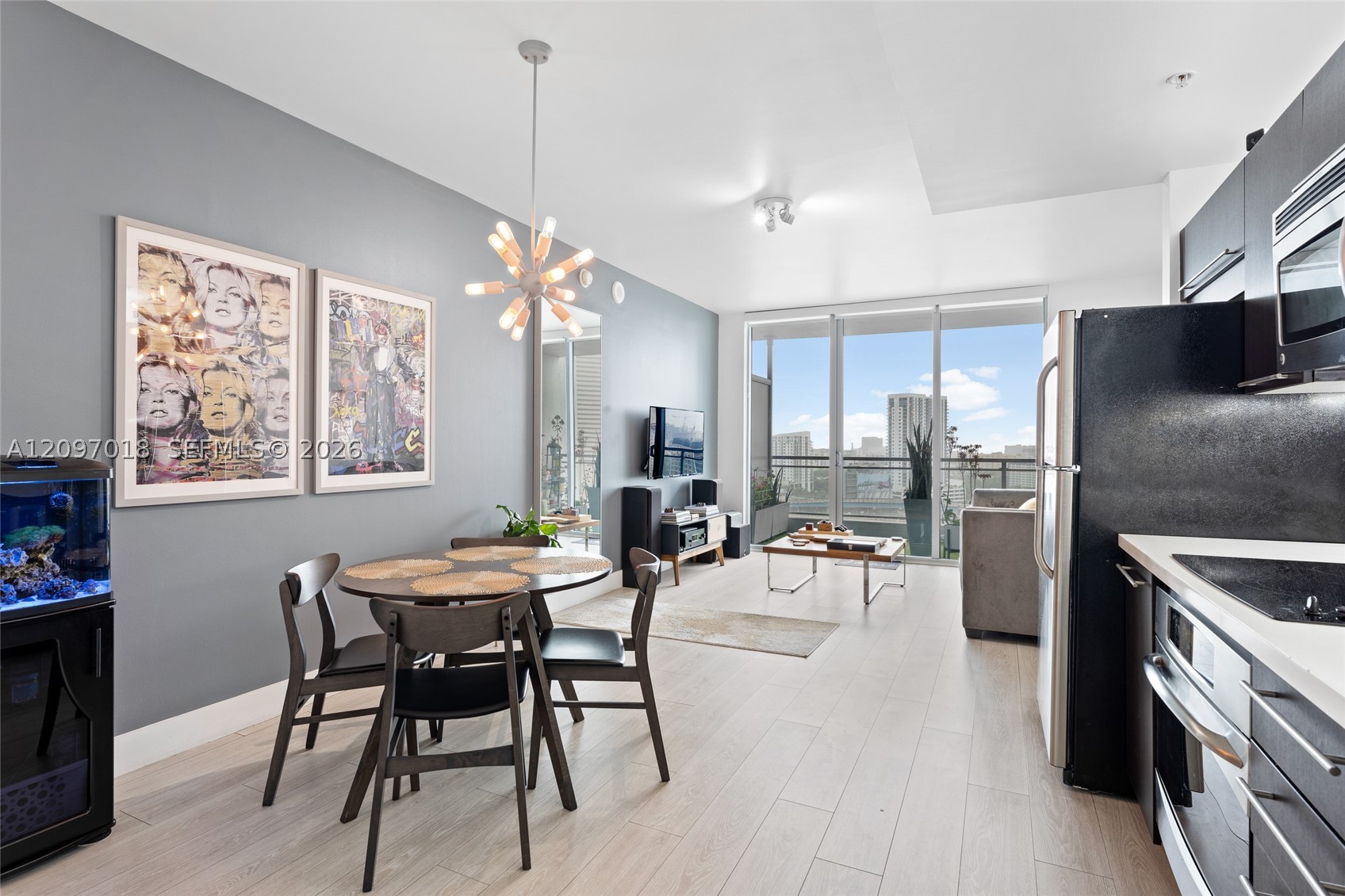 90 SW 3rd St #2009, Miami FL 33130