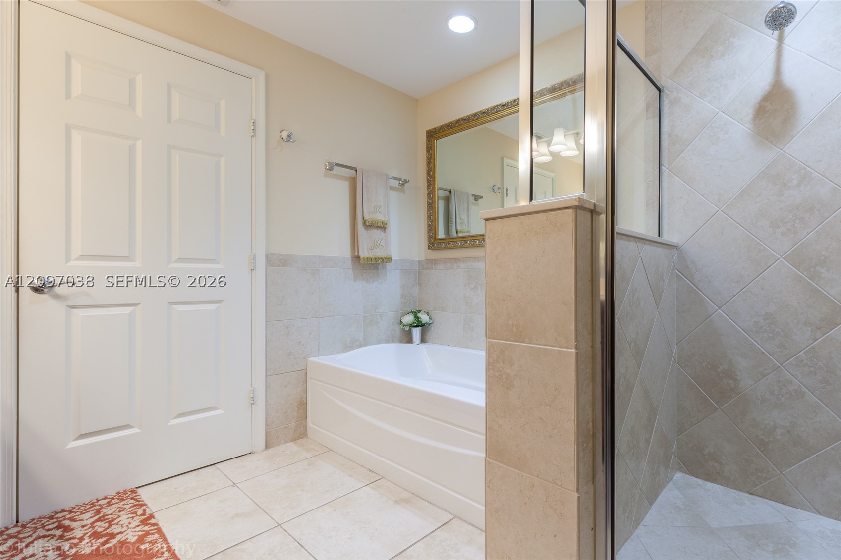 100 Andalusia Ave #609, Coral Gables FL 33134