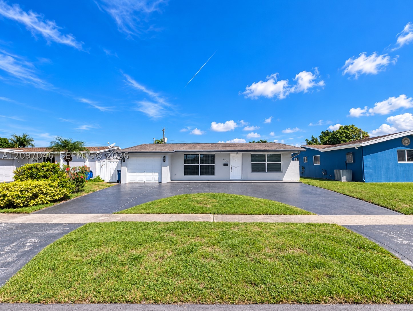 8521 NW 25th St, Sunrise FL 33322