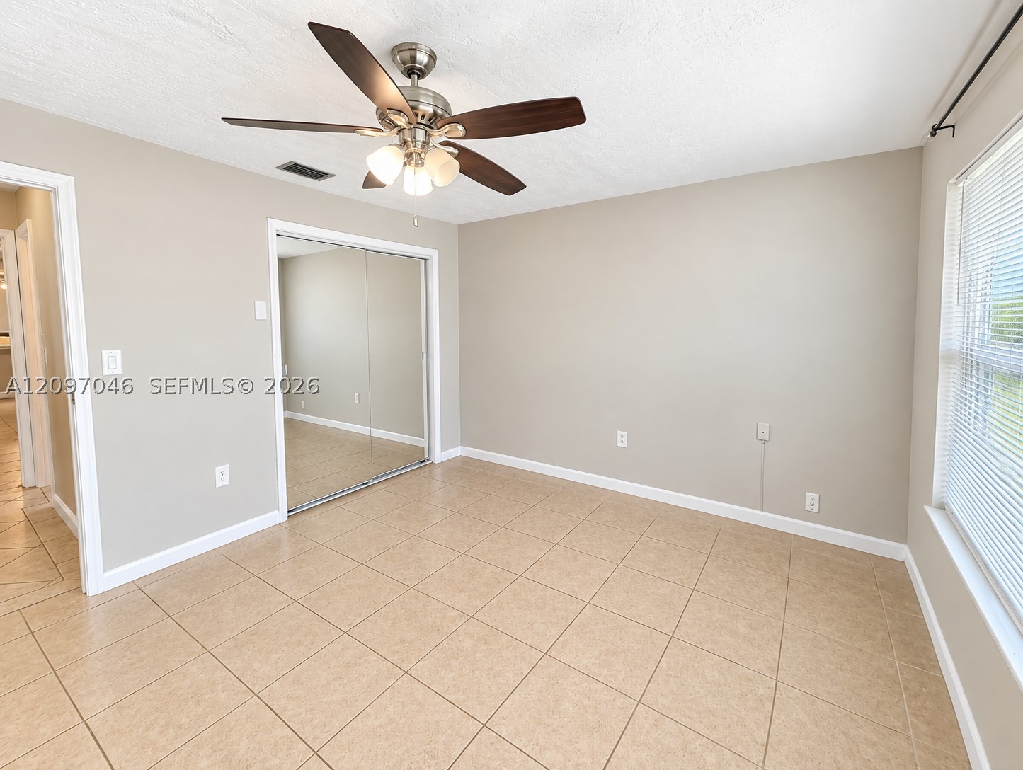 8521 NW 25th St, Sunrise FL 33322