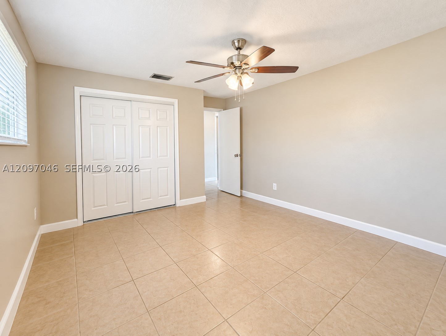8521 NW 25th St, Sunrise FL 33322